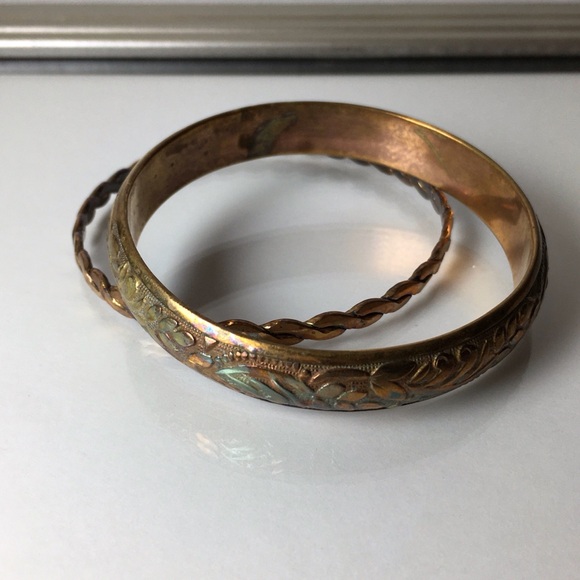 2 Vintages Bangles Copper Bronze Colour - Wear Them Together Or By Themselves - Picture 3 of 10